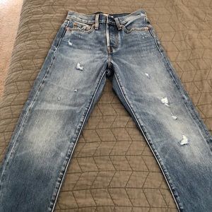 SIZE 24: Levi’s wedgie straight fit, NEVER WORN!